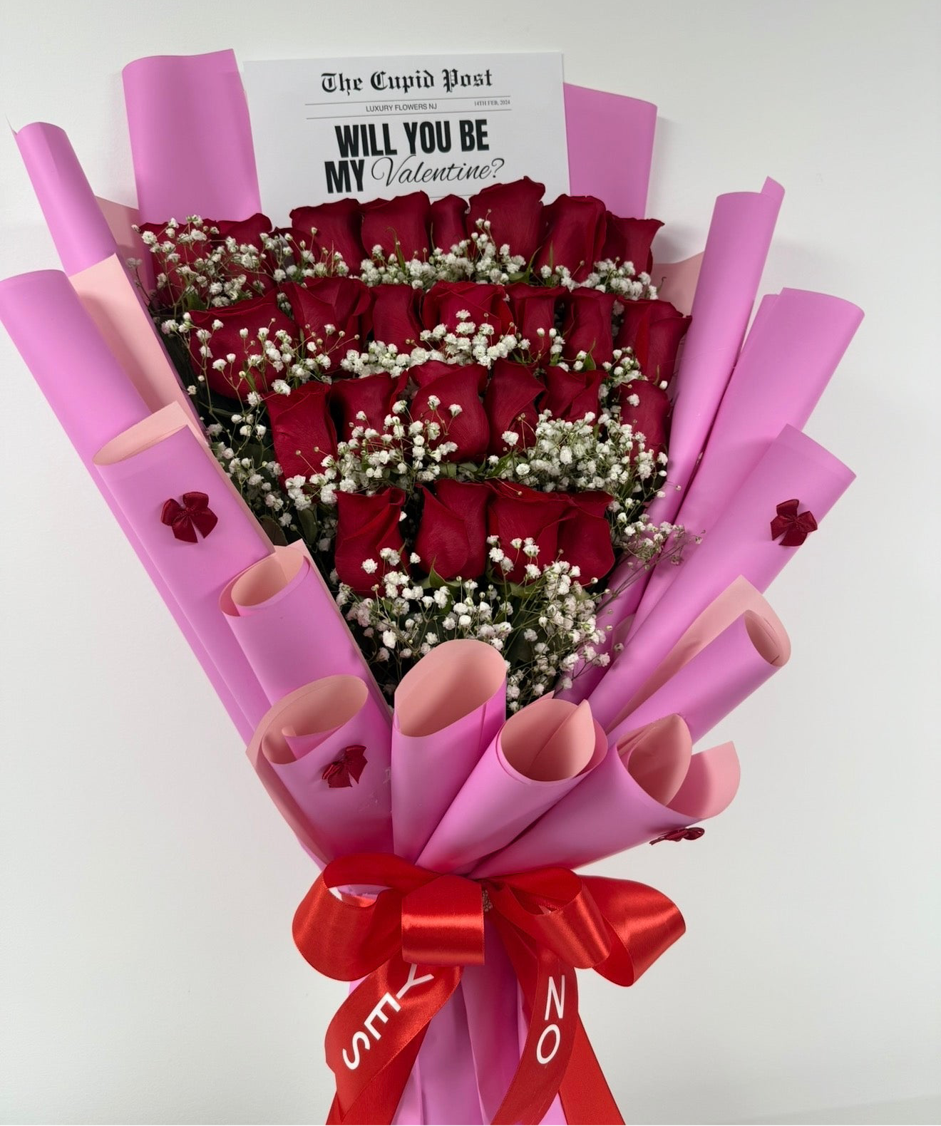 25 roses flat bouquet