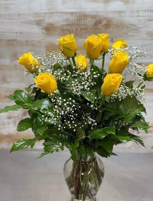 Dozen yellow roses